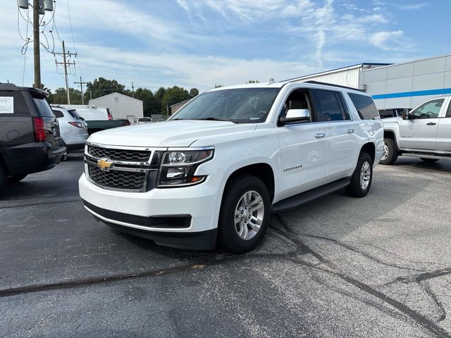 2016 Chevrolet Suburban LT 4WD photo