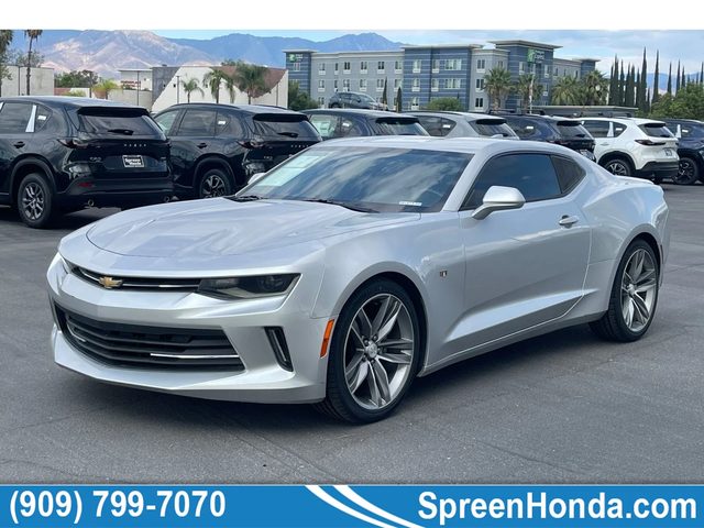 2016 Chevrolet Camaro 1LT RWD photo