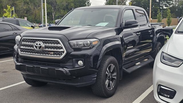 2016 Toyota Tacoma TRD Sport 4WD photo