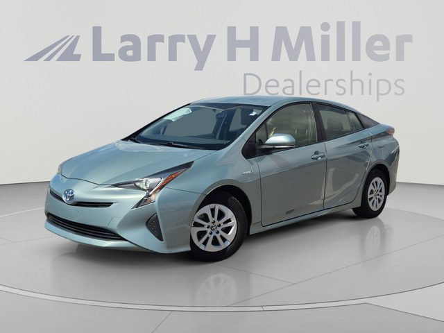 2016 Toyota Prius Two FWD photo