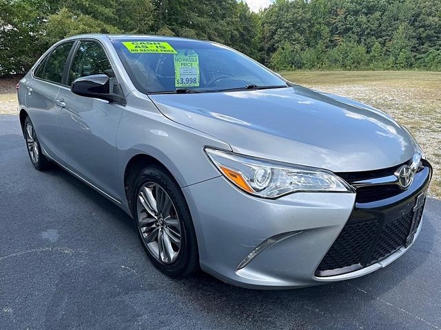 2015 Toyota Camry SE FWD photo