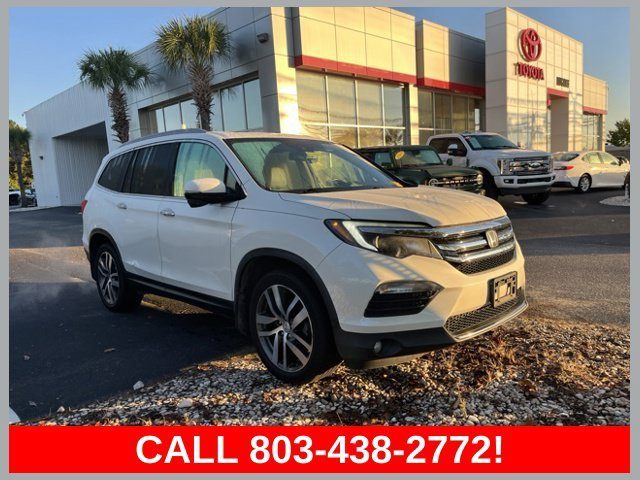 2016 Honda Pilot Touring AWD photo