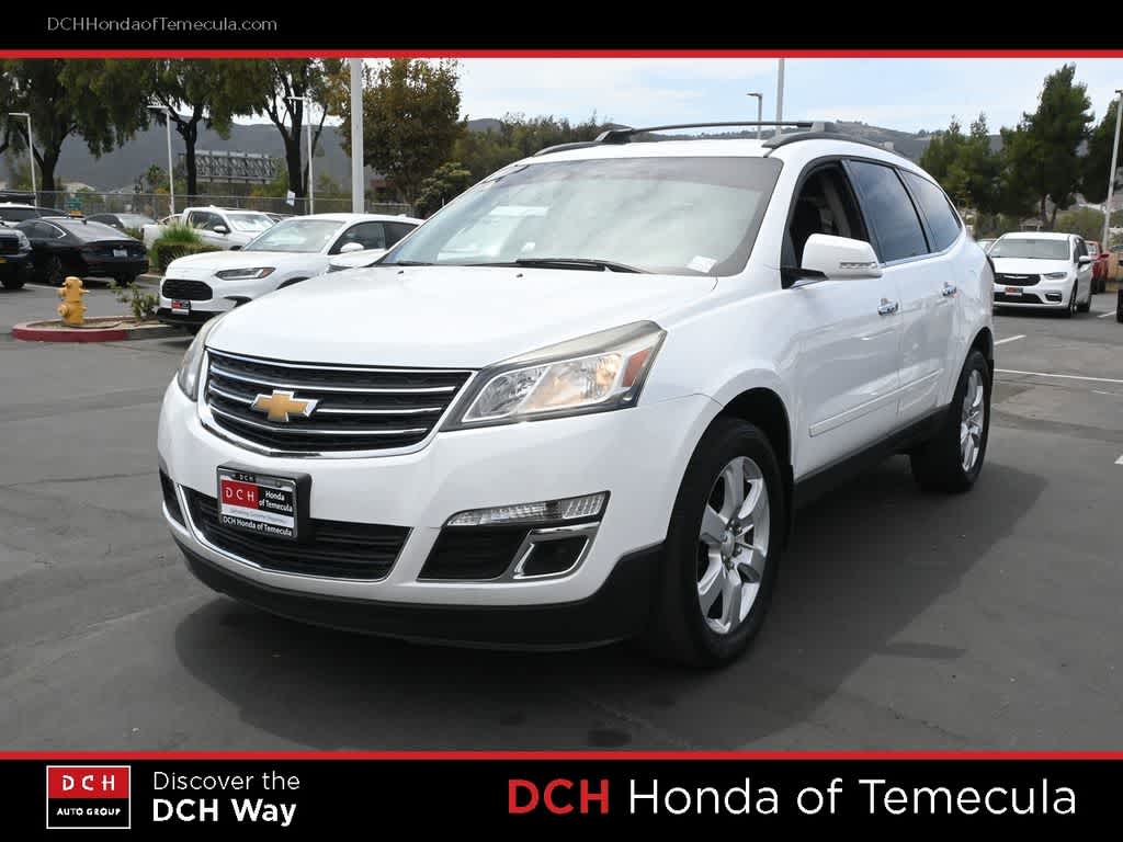2017 Chevrolet Traverse LT FWD photo