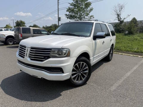 2017 Lincoln Navigator Select RWD photo