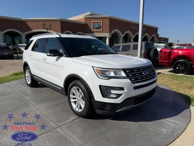 2017 Ford Explorer XLT FWD photo
