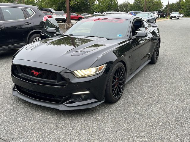 2017 Ford Mustang GT RWD photo