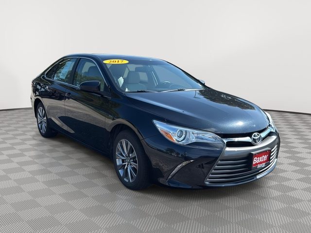 2017 Toyota Camry XLE FWD photo
