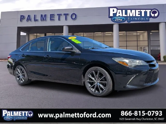 2017 Toyota Camry XSE FWD photo