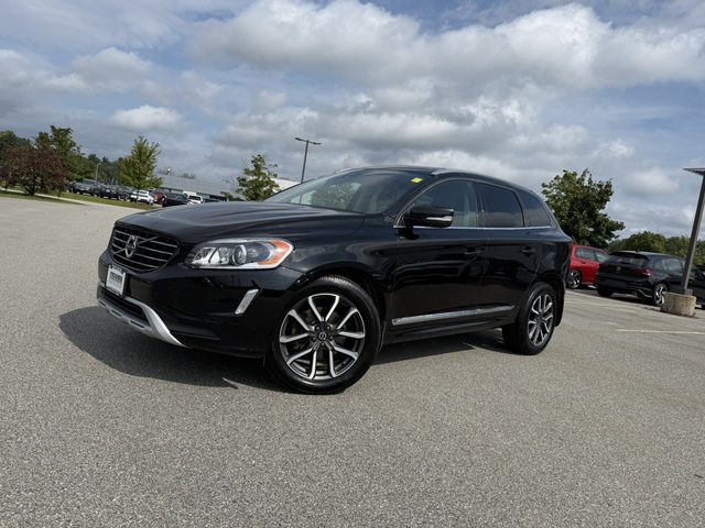 2017 Volvo XC60 Dynamic AWD photo
