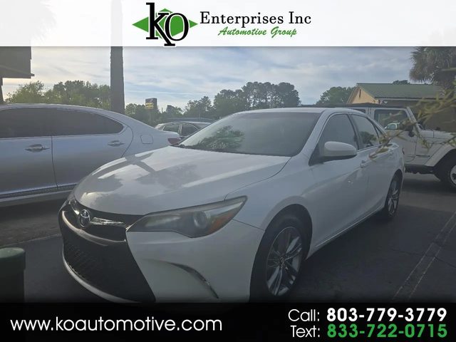 2017 Toyota Camry SE FWD photo