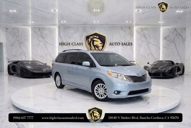 2016 Toyota Sienna XLE Premium FWD photo