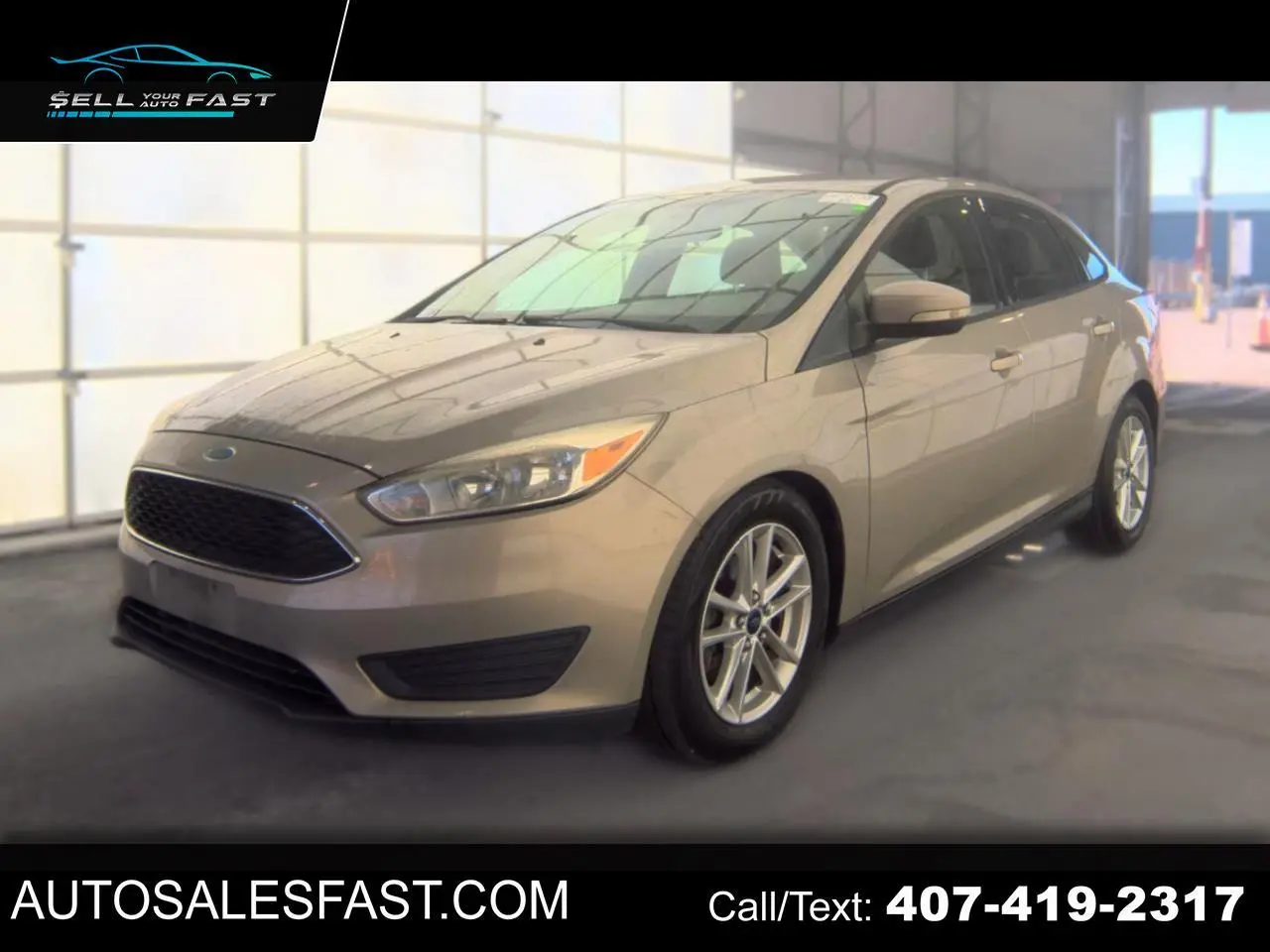 2015 Ford Focus SE FWD photo