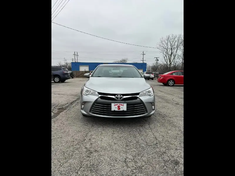 2017 Toyota Camry LE FWD photo