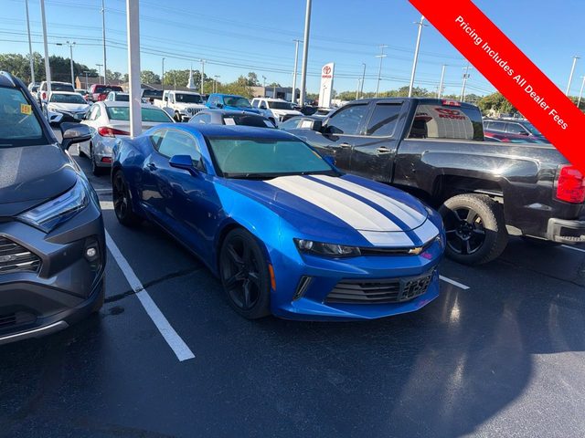 2017 Chevrolet Camaro 1LT RWD photo
