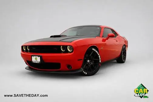 2015 Dodge Challenger R/T Scat Pack Shaker RWD photo