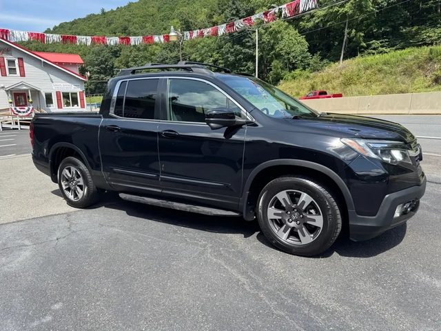 2017 Honda Ridgeline RTL-T AWD photo