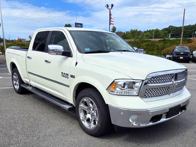 2016 Ram 1500 Laramie 4WD photo