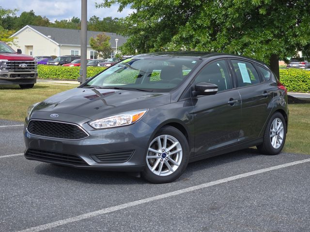 2016 Ford Focus SE FWD photo