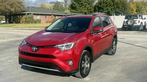 2016 Toyota RAV4 XLE AWD photo