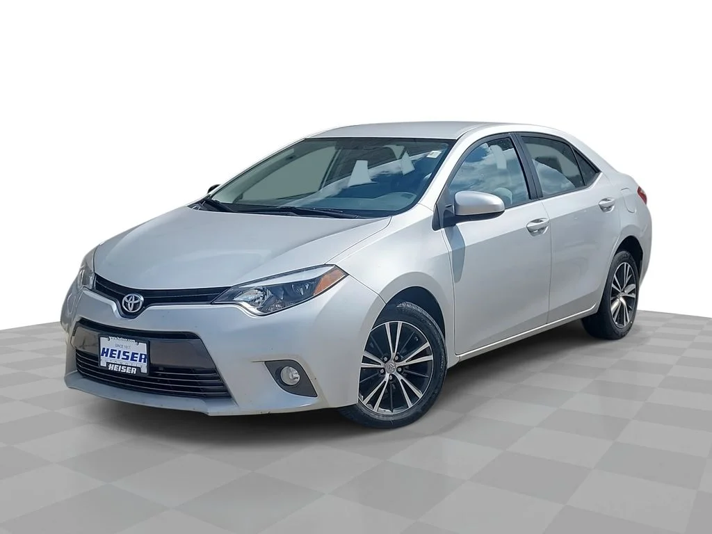 2016 Toyota Corolla LE Plus FWD photo