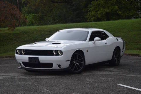 2016 Dodge Challenger R/T Scat Pack RWD photo