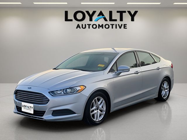 2016 Ford Fusion SE FWD photo
