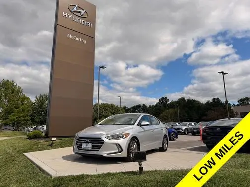 2017 Hyundai Elantra SE FWD photo