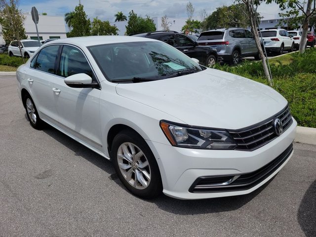 2016 Volkswagen Passat 1.8T S FWD photo