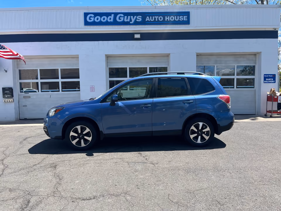 2017 Subaru Forester Premium AWD photo