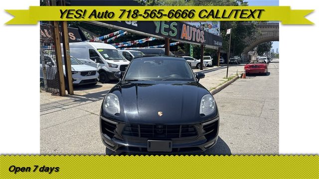 2017 Porsche Macan GTS AWD photo