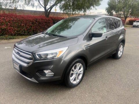 2017 Ford Escape SE FWD photo