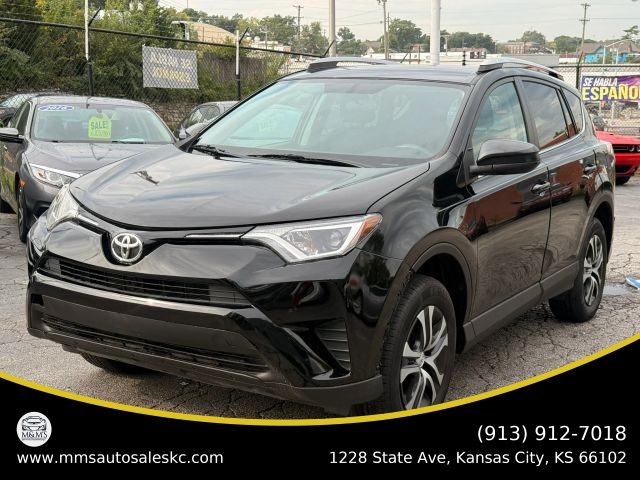 2016 Toyota RAV4 LE AWD photo