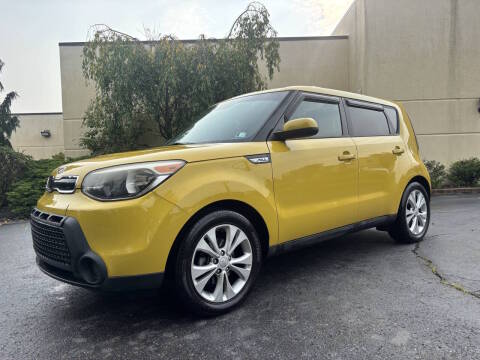 2015 Kia Soul + FWD photo