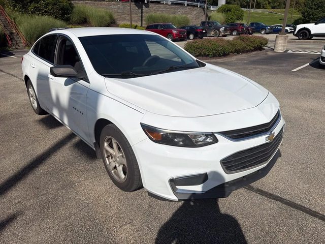 2016 Chevrolet Malibu LS FWD photo