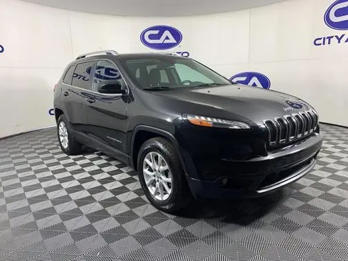 2016 Jeep Cherokee Latitude 4WD photo