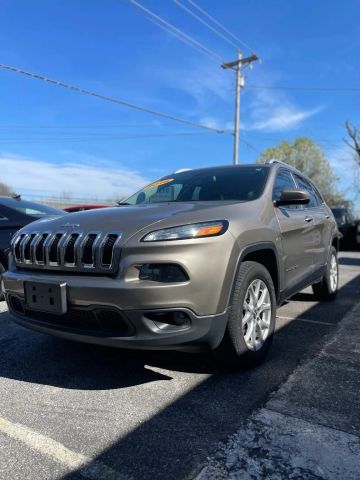 2016 Jeep Cherokee Latitude 4WD photo