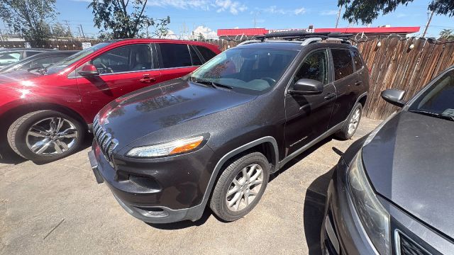 2016 Jeep Cherokee Latitude FWD photo