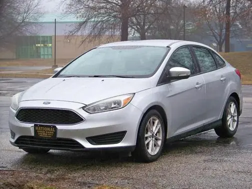 2016 Ford Focus SE FWD photo