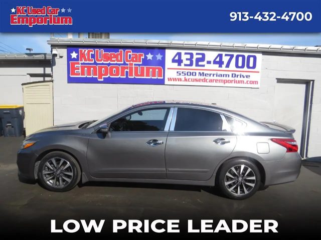 2016 Nissan Altima 2.5 SV FWD photo