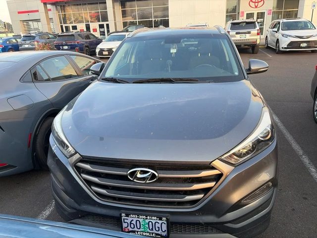 2016 Hyundai Tucson Sport AWD photo