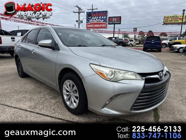 2017 Toyota Camry LE FWD photo