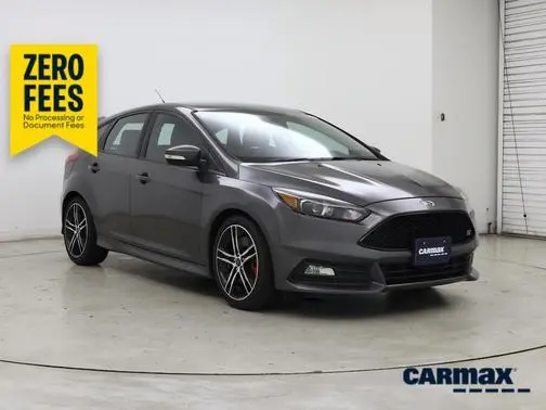 2016 Ford Focus ST FWD photo