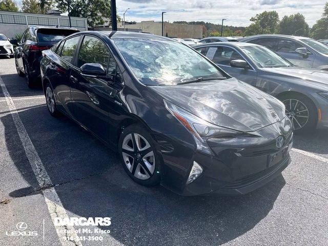 2016 Toyota Prius Three Touring FWD photo