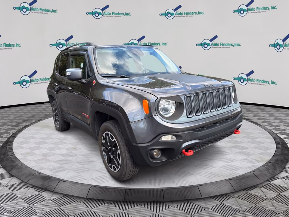 2016 Jeep Renegade Trailhawk 4WD photo