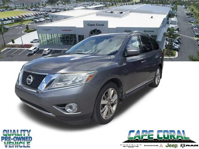 2016 Nissan Pathfinder Platinum FWD photo