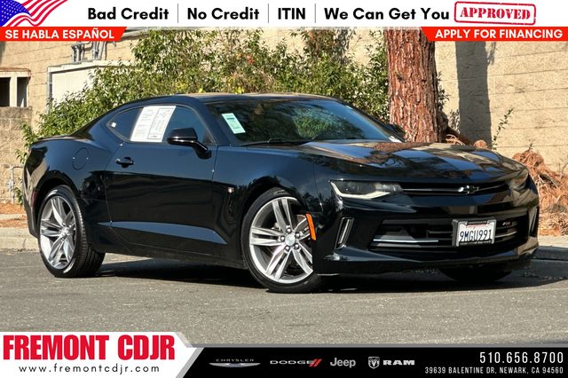 2017 Chevrolet Camaro 1LT RWD photo