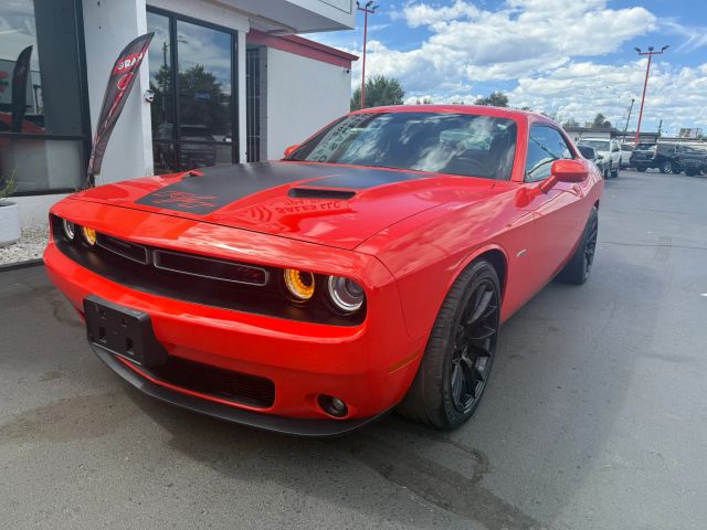 2016 Dodge Challenger R/T RWD photo