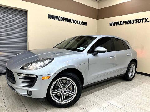 2016 Porsche Macan S AWD photo