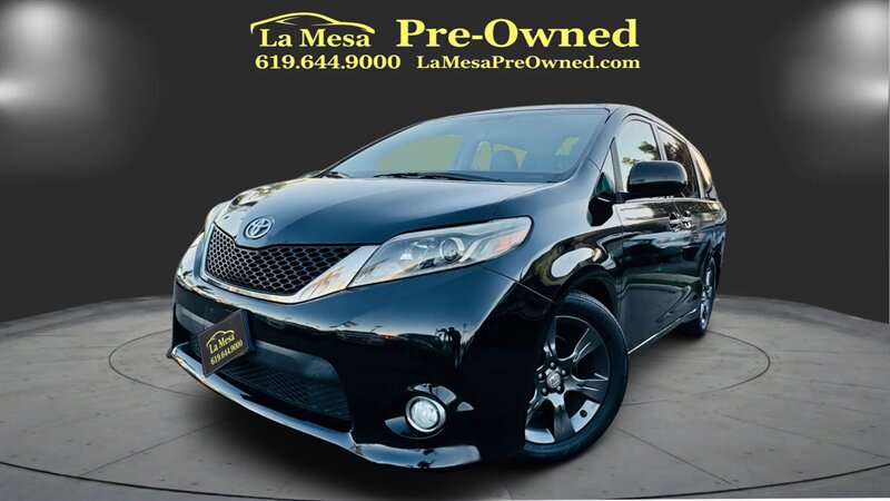 2016 Toyota Sienna SE FWD photo