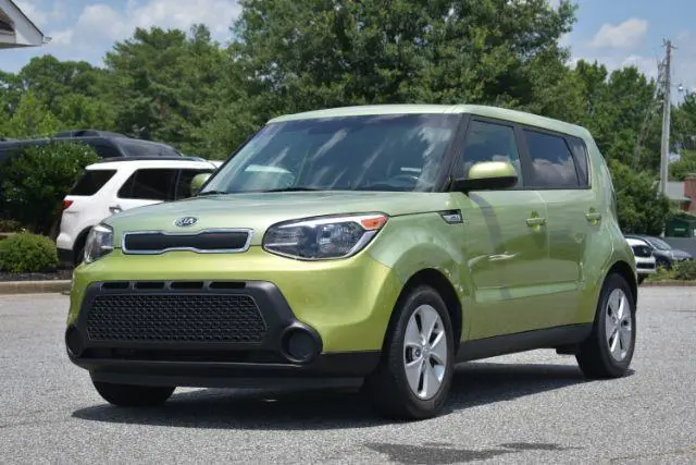 2016 Kia Soul Base FWD photo